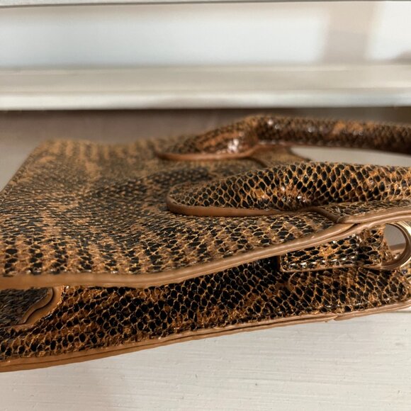 BNWT Urban Expressions Daria Mini Bag in earth brown / jet black snake (OS) - Picture 4 of 7